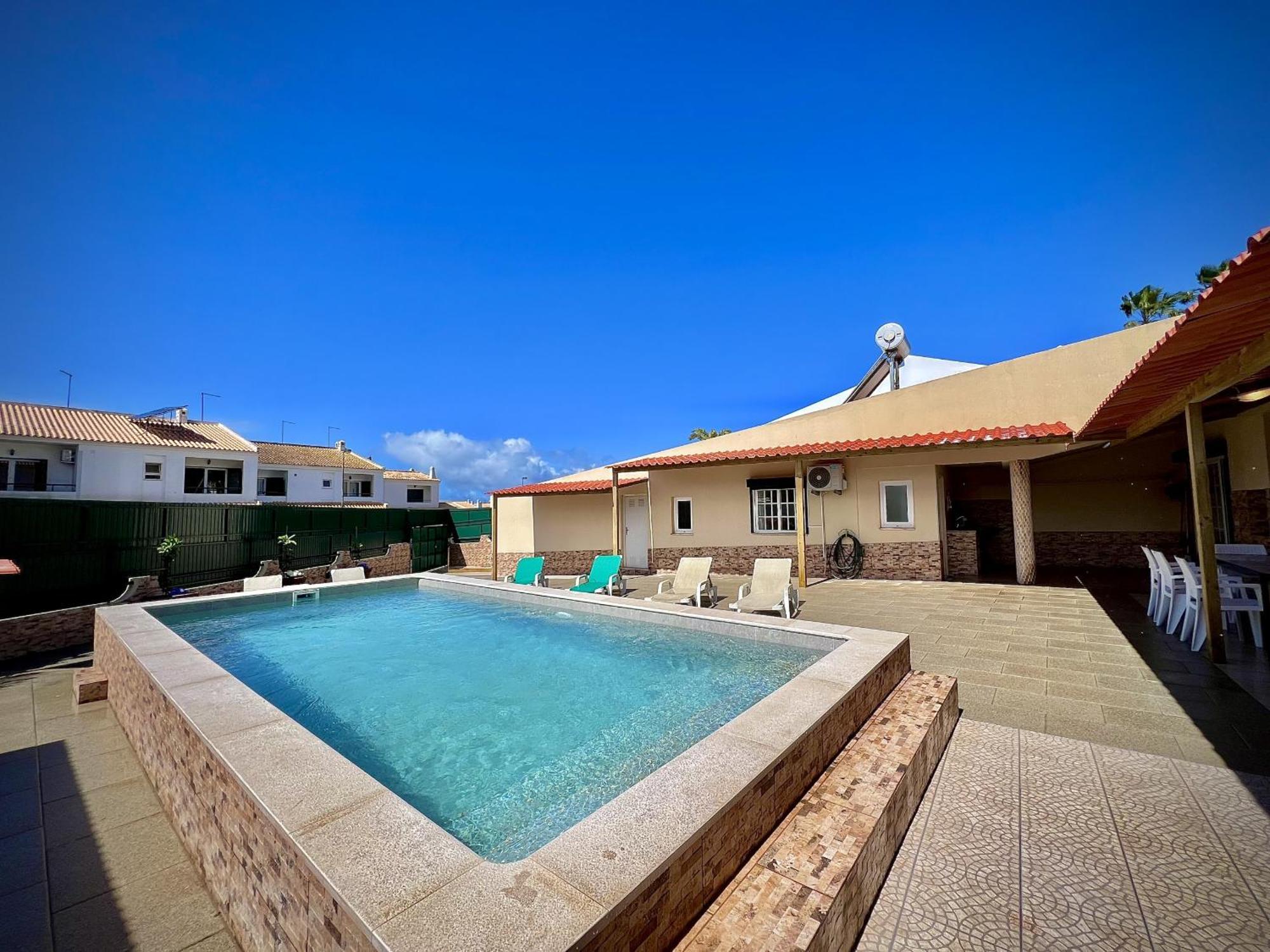 Albufeira Summer Villa 2 With Pool By Homing 外观 照片